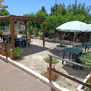 Gasthuis Mony's Island, Alghero