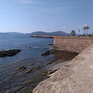 Gasthuis Piazza Ginnasio, Alghero